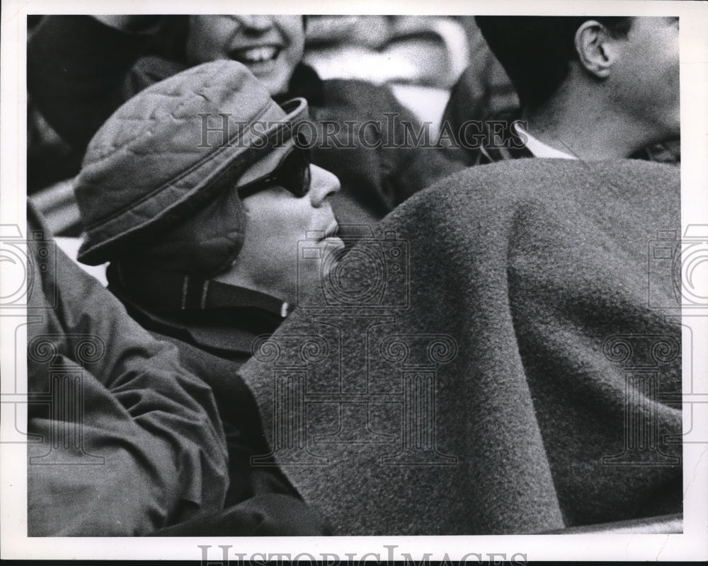 1966 Baseball fan brave a baseball game during a below 40 weather - Historic Images