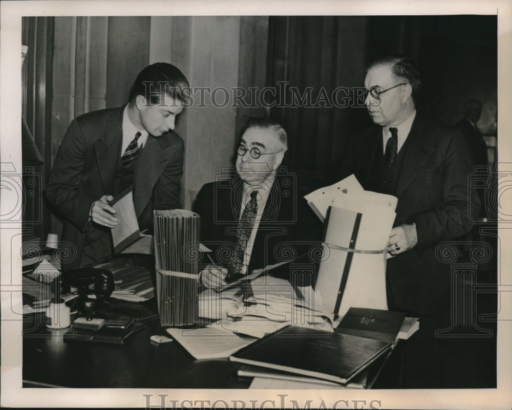 1940 Press Photo Wheeler Mean Peckham At Session Of New York Legislature - Historic Images