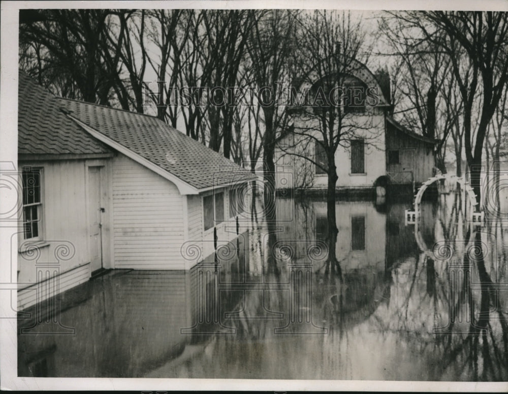 1938 Sunnysiide are Wisconsin flooding - Historic Images