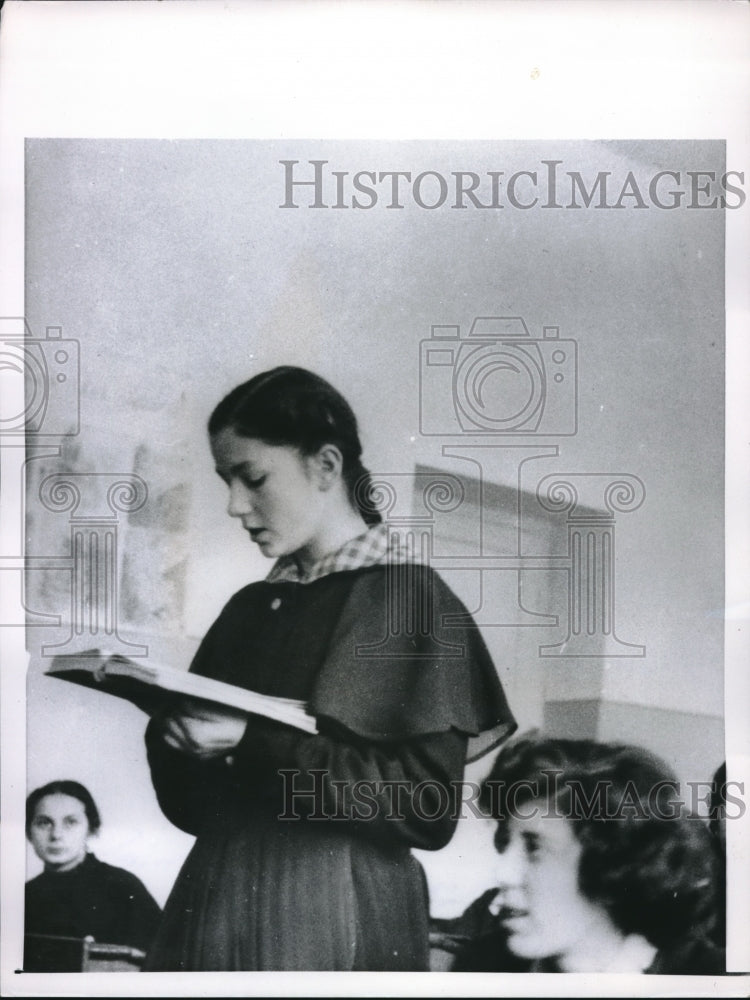 Press Photo Soviet School Children In Religion class At School - Historic Images