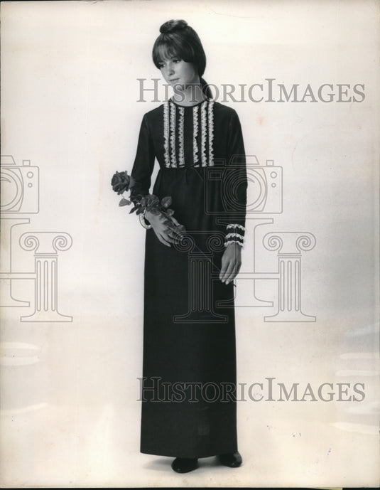 1965 Model Wears Granny Dress of Pin - Historic Images