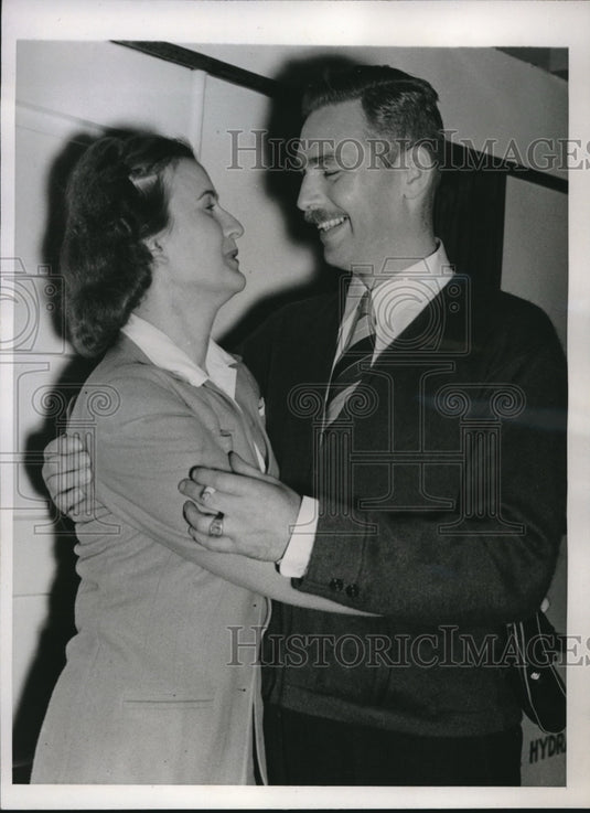 1941 F. Alton Wade, Member of Byrd Antarctic Expedition with Wife - Historic Images