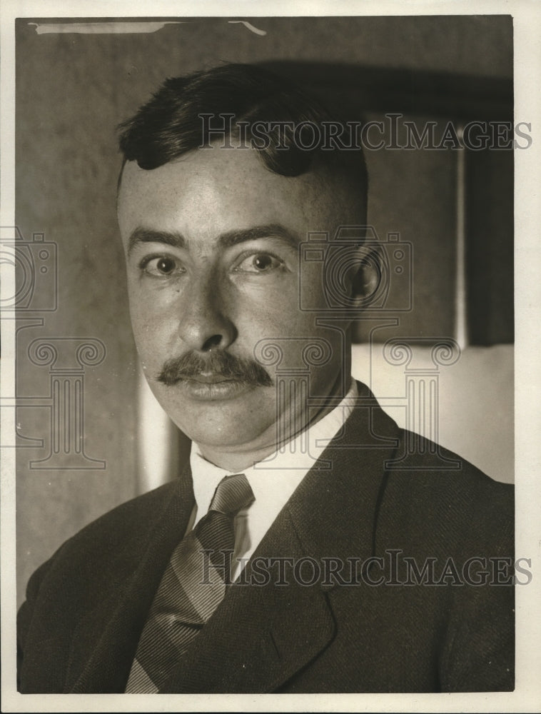 1926 Press Photo Weld Arnold, Photographer with Stetson Sun Expedition - Historic Images