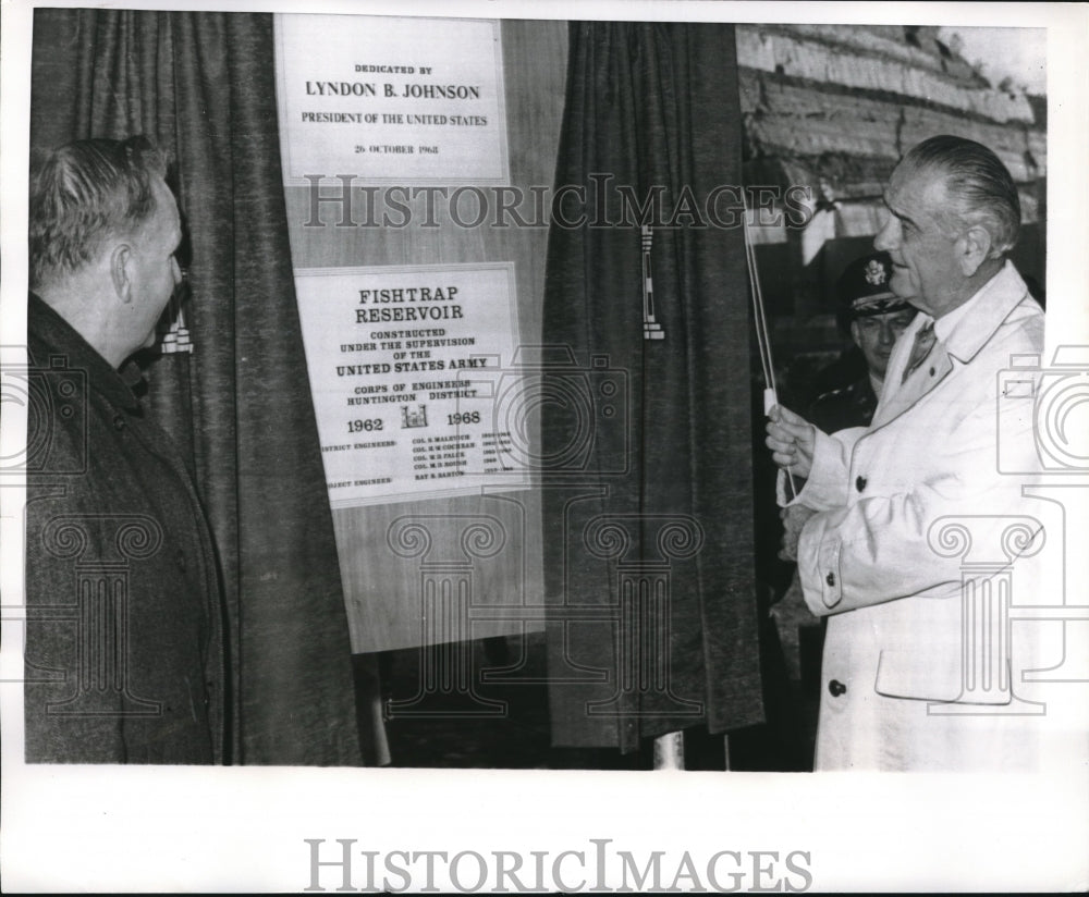 1968 President Lyndon JOhnson Rep. Carl Perkins-Historic Images