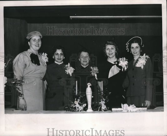 1954 Press Photo New Isabella Guild Officers, St. Thomas More Church-Historic Images