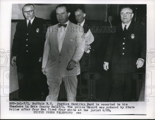 1955 Press Photo Justice Hamilton Ward, Police Going to Office Erie County Hall-Historic Images
