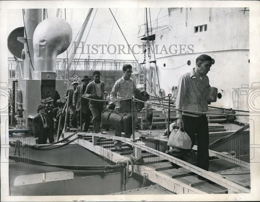 1946 Seaman Leave The Sidney H Short in NY Harbor in Maritime Strike-Historic Images