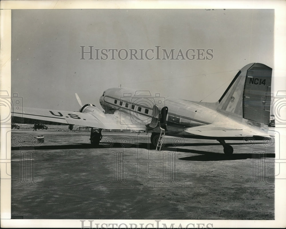 1941 Civil Aeronautics Admin aerial lab plane in D.C.-Historic Images