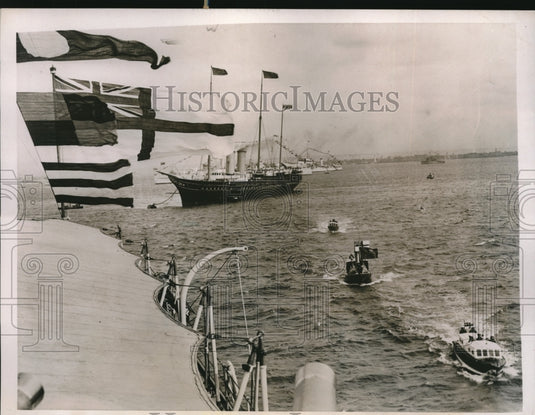 1937 Press Photo King George inspecting flagships of the England Navy - Historic Images
