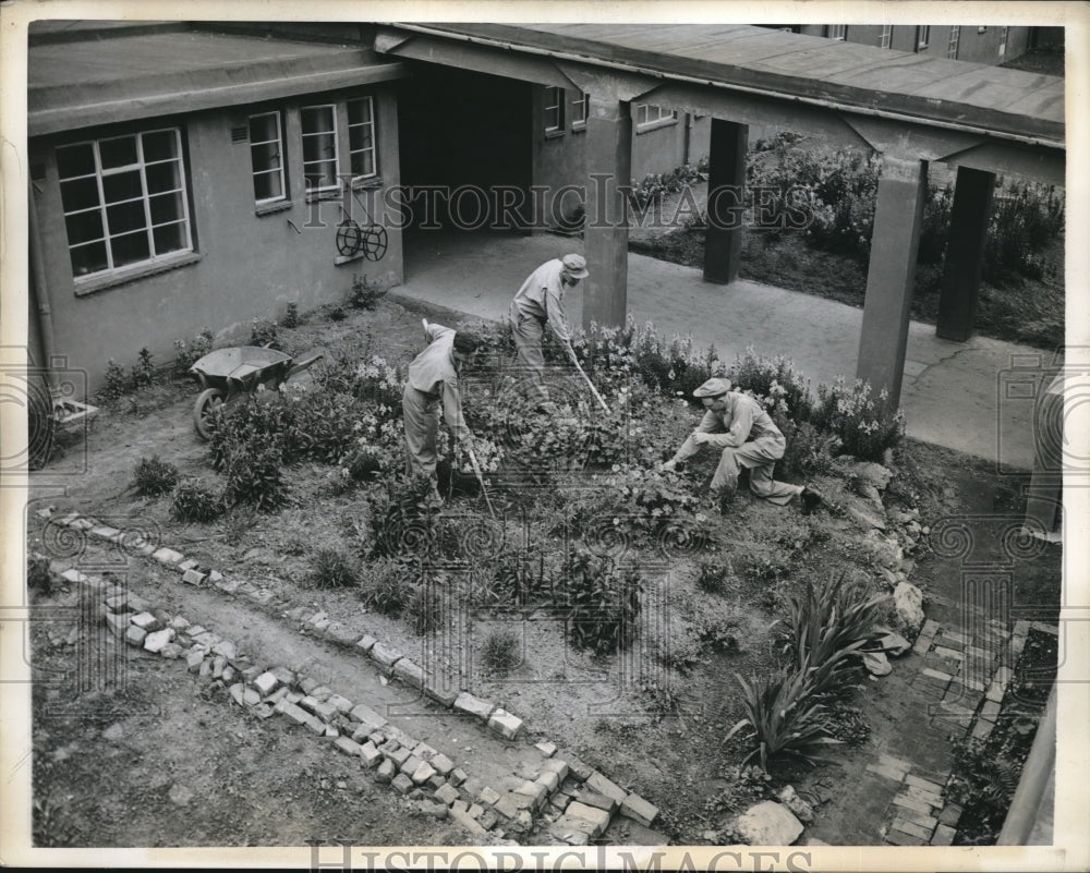 1943 Gardeners at British Army Hospital Done by Soldier-Patients-Historic Images