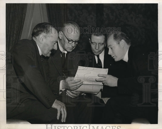1939 Albert Michael - Historic Images