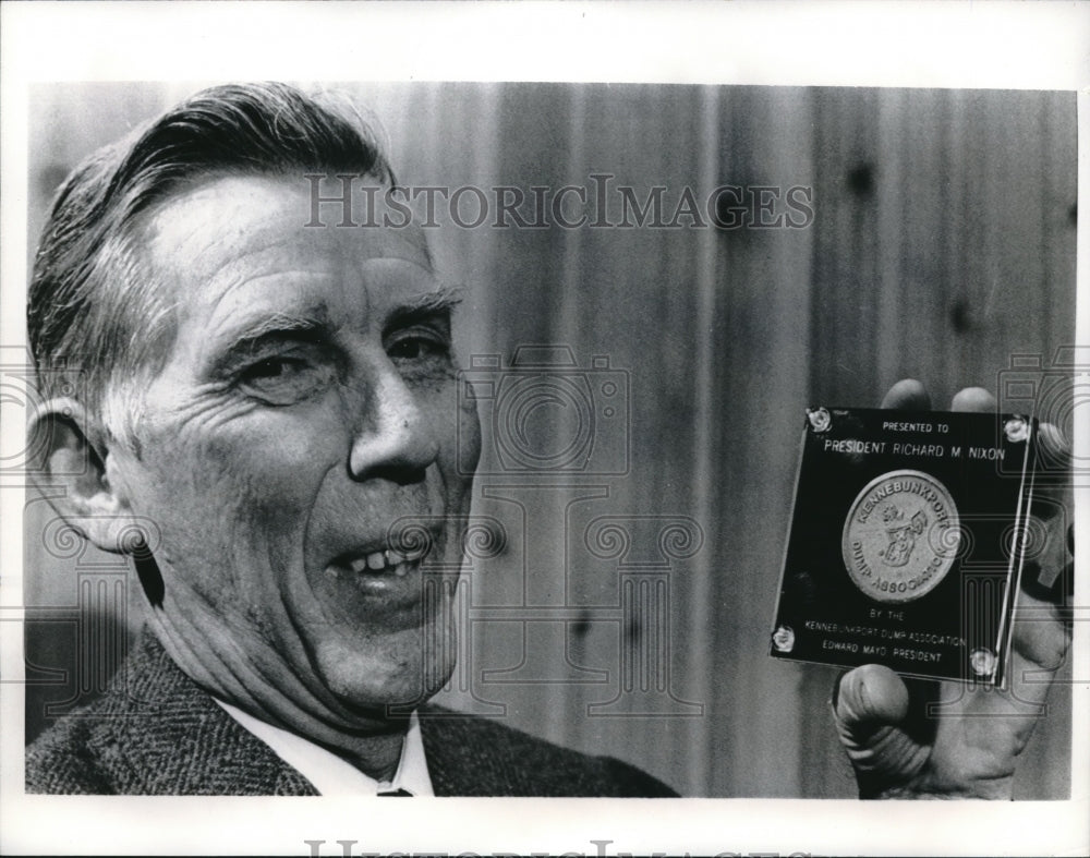 1970 Edward Mayo President of Konnebunkport Dump Association - Historic Images