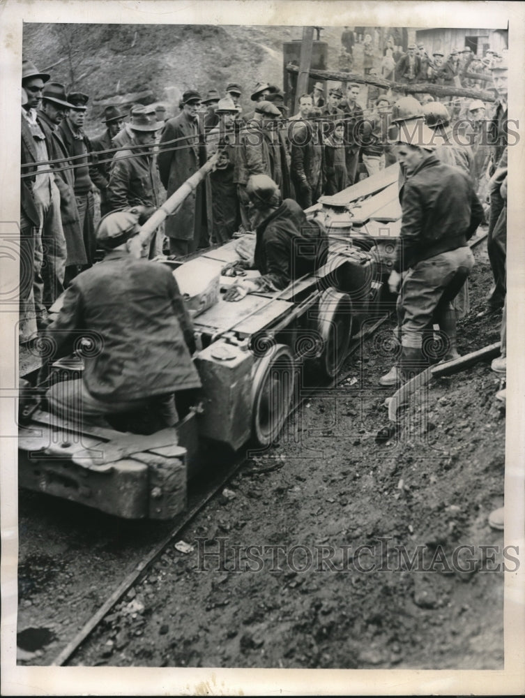 1945 Fire Fighting Equipment at Straight Creek Coal Mine 22 Men Trap-Historic Images