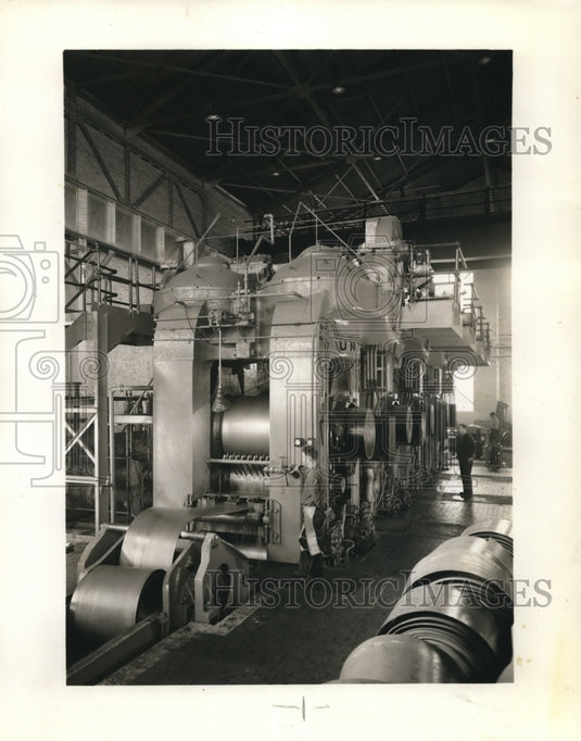 1937 Generator room of a power plant - Historic Images