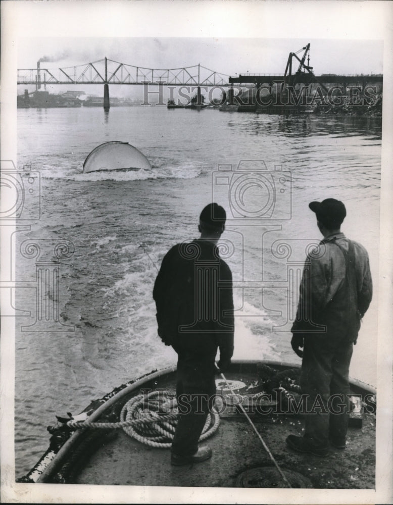 1946 Press Photo Final Test for Army Storage Cans for Preserving Equipment-Historic Images