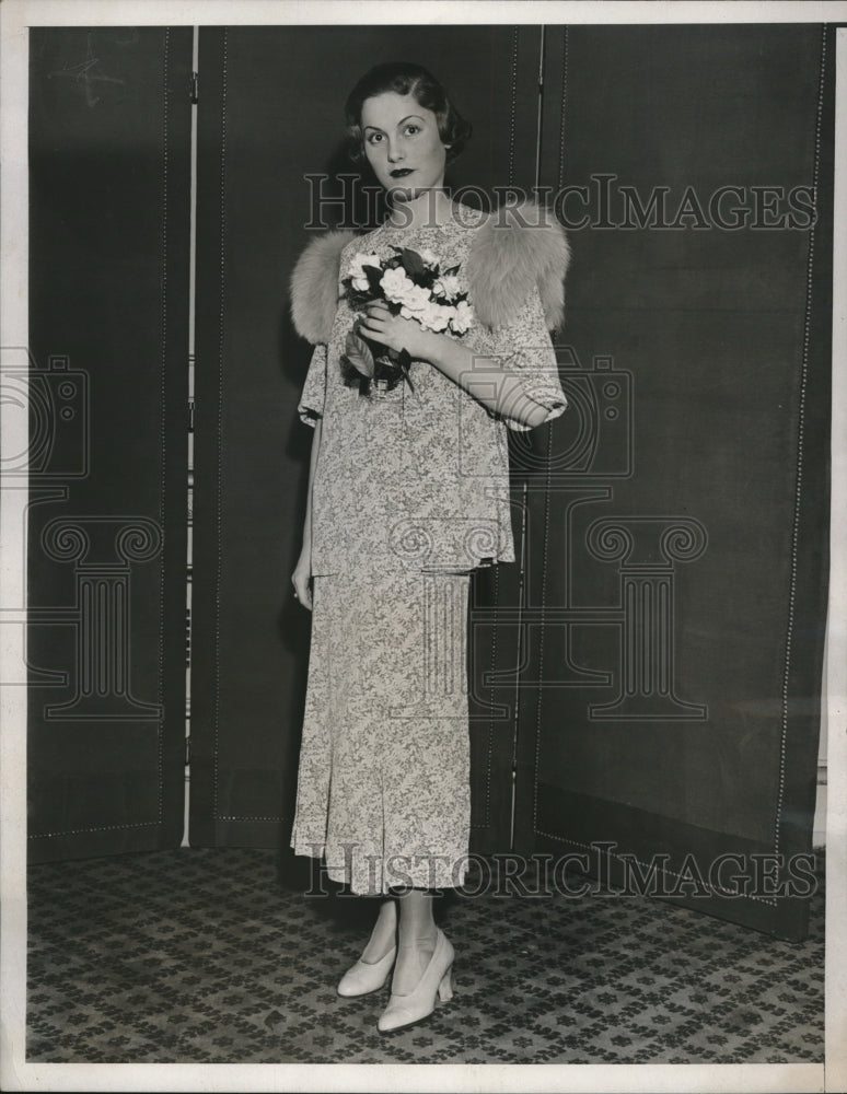 1933 Miss Peggy Stafford wearing ensemble-Historic Images