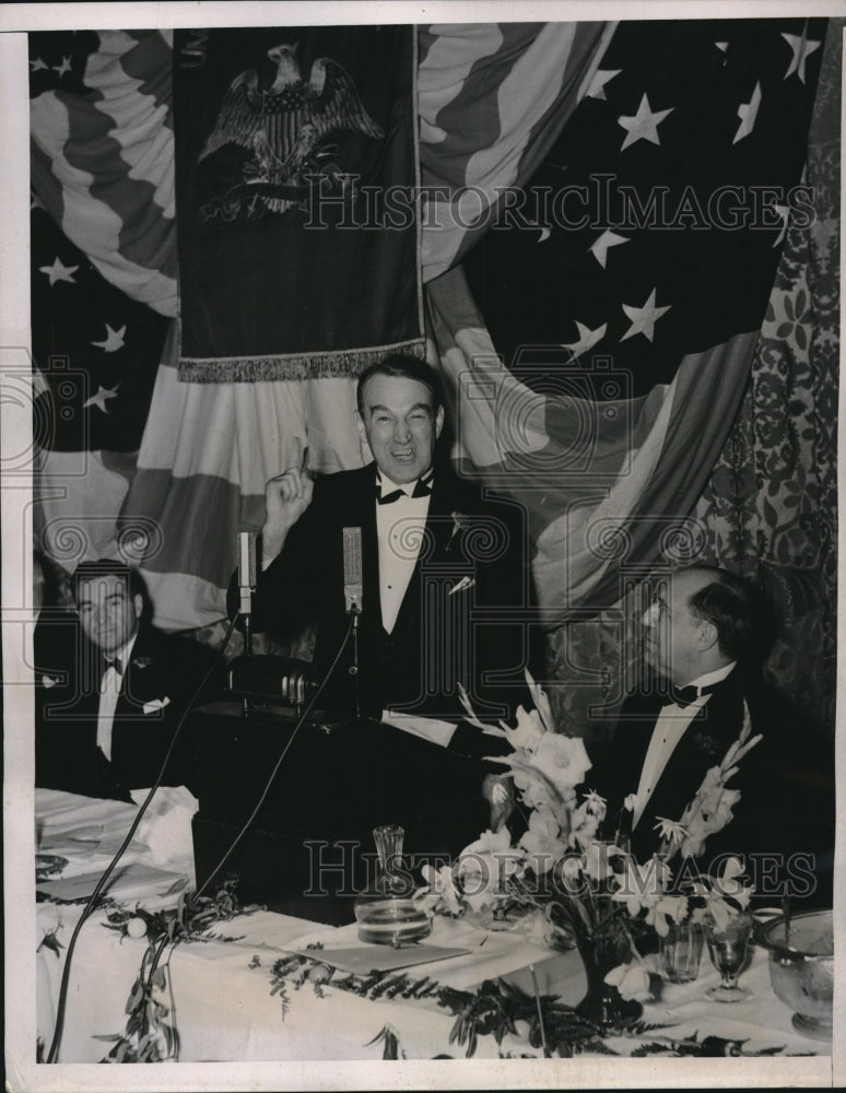 1939 New York Sen James Mead Speaks At Testimonial Dinner - Historic Images