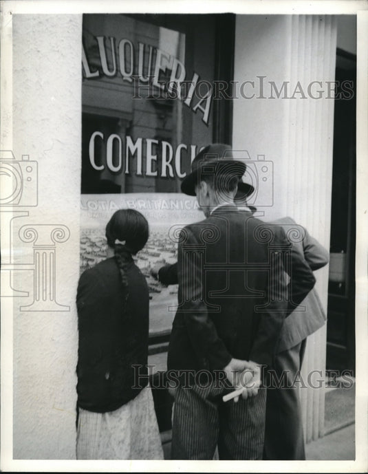 1941 Passers - Historic Images