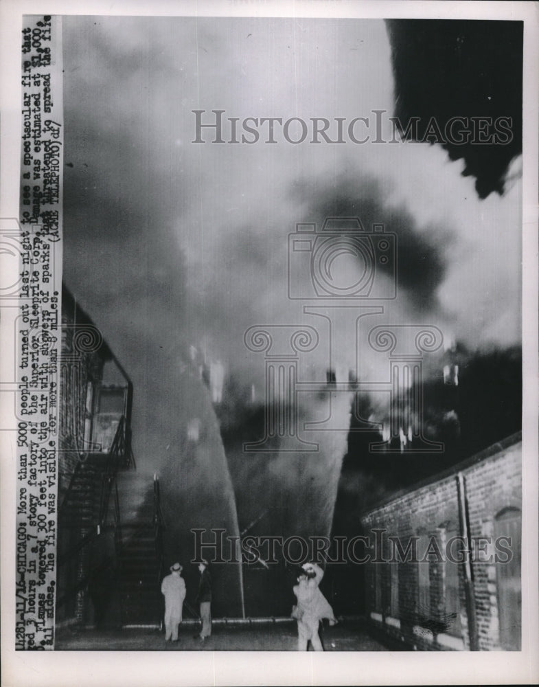 1951 Press Photo 7 Story Chicago Factory Destroyed by Fire Superior Sleeprite Co-Historic Images