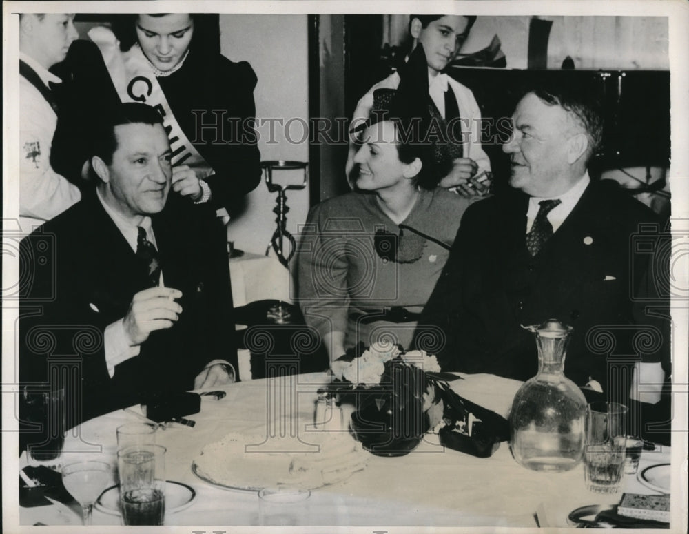 1939 Billy Gaxton, Kelvin Vanderlip, Gen. Hugh Johnson - Historic Images