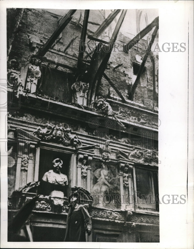 1943 Press Photo Milan City Hall After Allied Air Attack Italy - Historic Images