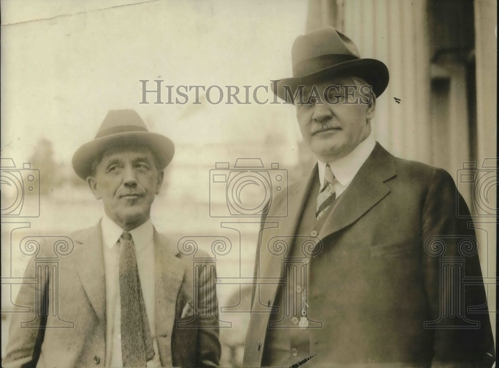 1923 Press Photo AC Alexander of IRS in Okla, Sen J Harreld - neb91544 - Historic Images