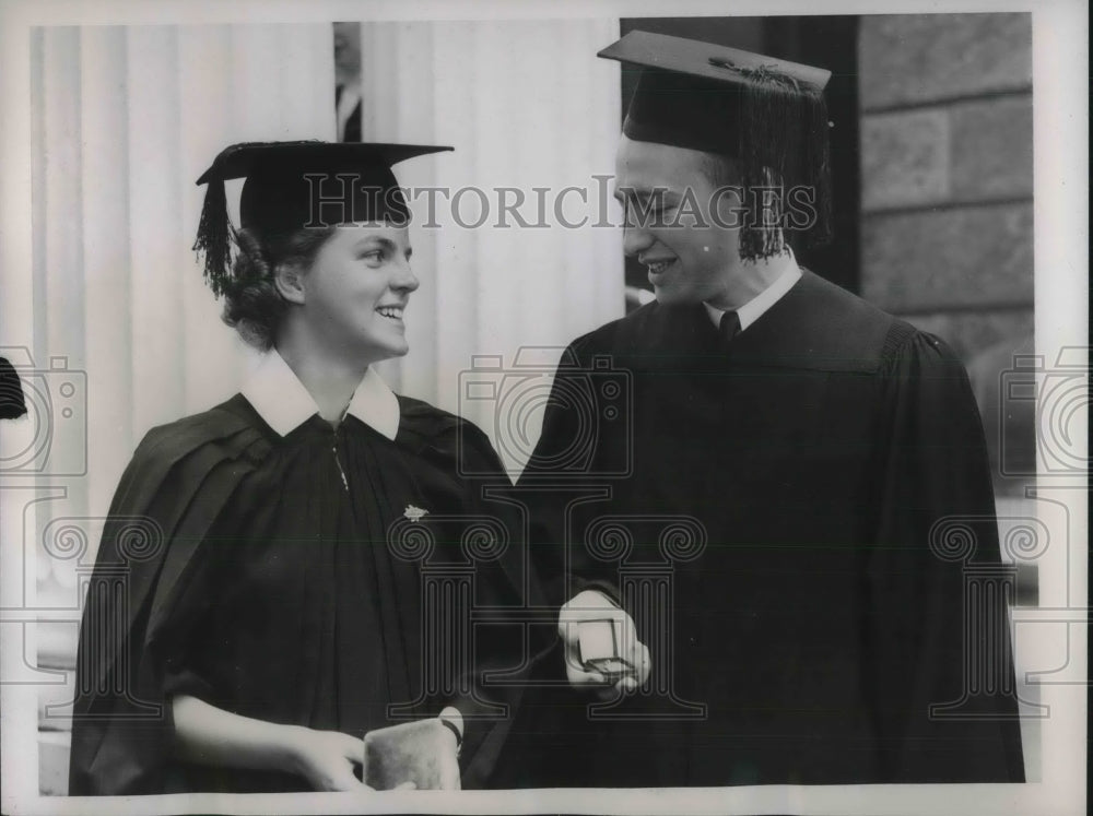 1939 Press Photo Virginia H Vawter Kermit Gordon Honor Grads Swarthmore College-Historic Images