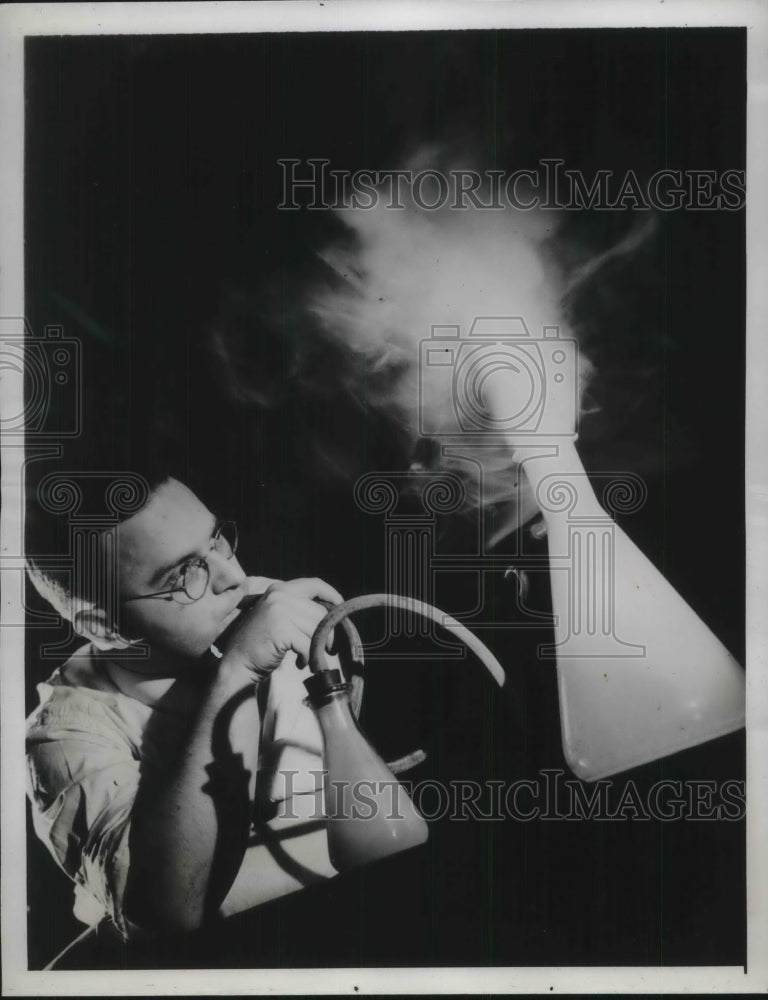 1941 Press Photo Lab Smoke Generator in action resembles flower pot in fireworks-Historic Images