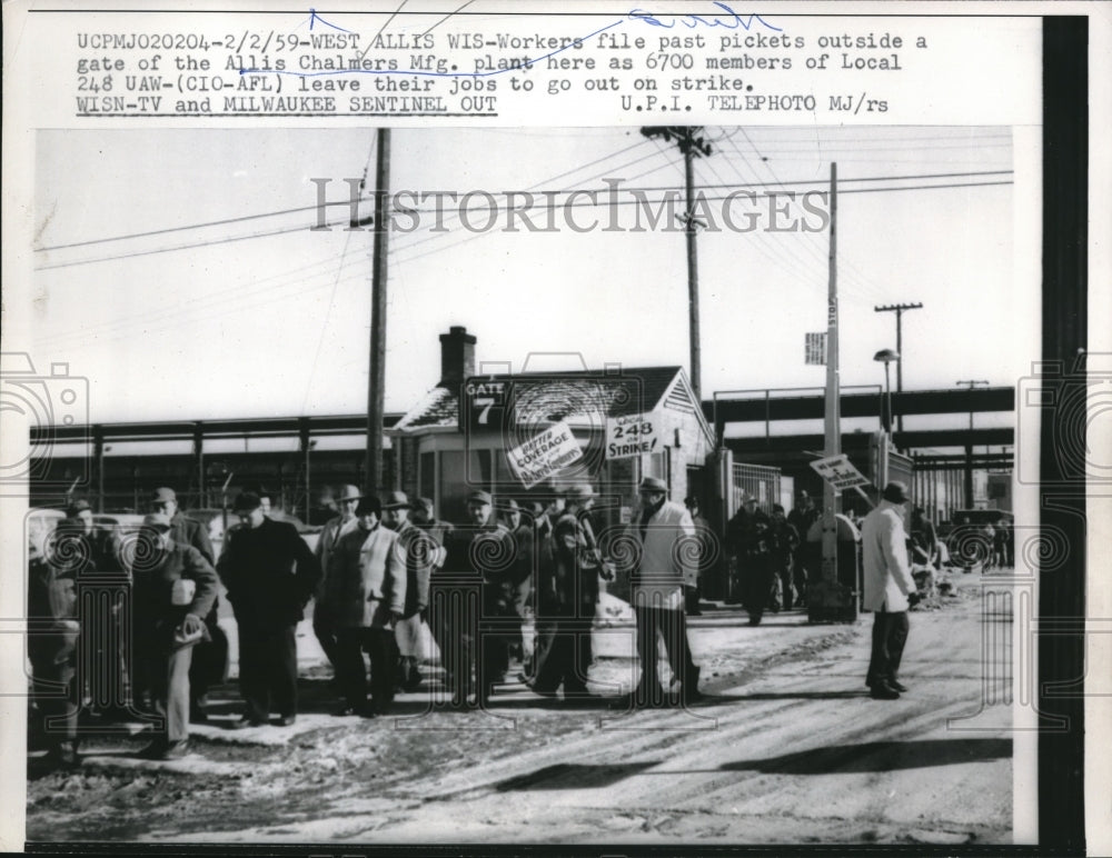 1959 Workers File Past Pickets at Allis Chalmers Mfg to Go On Strike - Historic Images