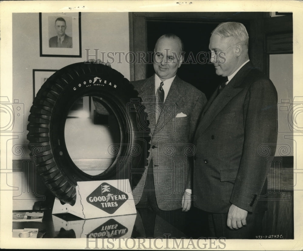 1943 EJ Thomas &amp; Cliff Slusser VP of Goodyear Tire &amp; Rubber Company - Historic Images