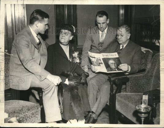 1933 Press Photo Sec of the Interior Harold Ickes & his family - neb93407 - Historic Images