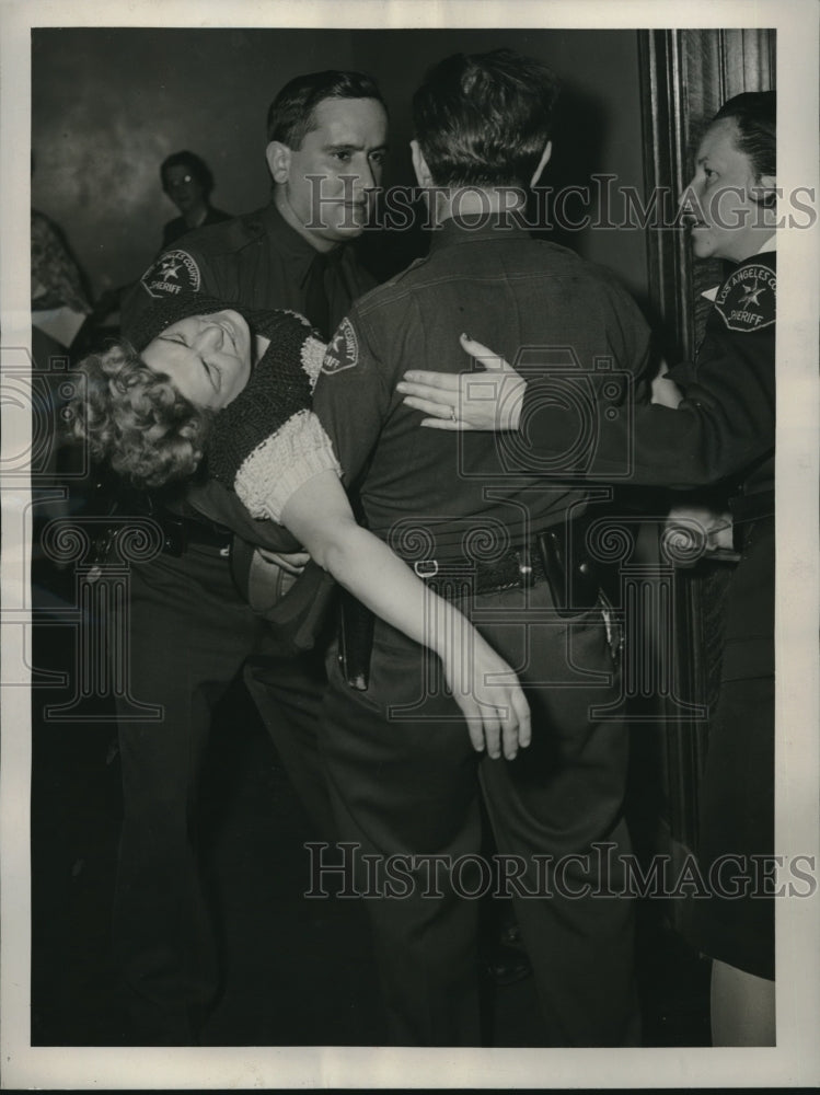 1947 Press Photo Mrs Marion B. Whittaker, Joseph Memmi battle for child - Historic Images