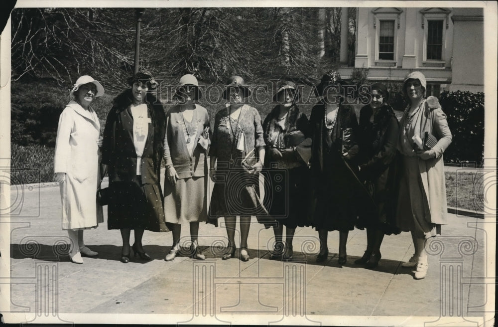 1931 National Women&#39;s Democratic Law Enforcement League Visit Hoover - Historic Images