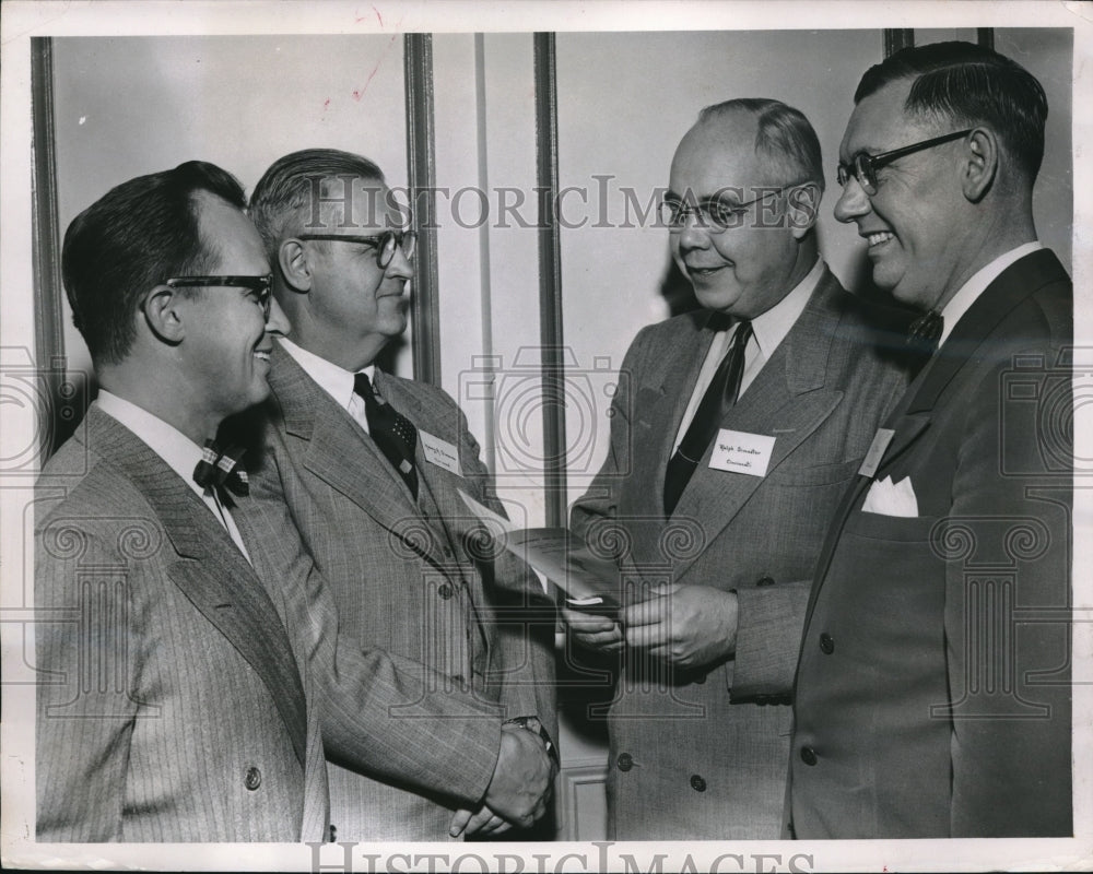 1951 Press Photo Columbus Ohio Henry Simmons Christian Conference Ralph Simester - Historic Images