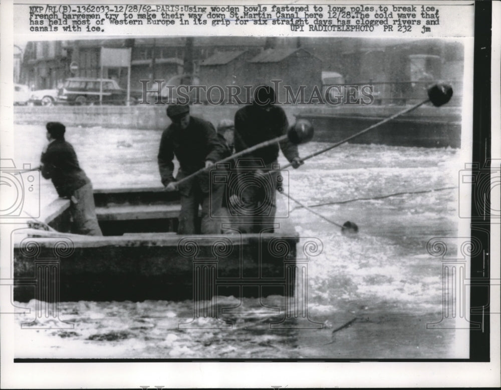 1963 Paris France St Martin Canal Boatmen Breaking Ice  - Historic Images