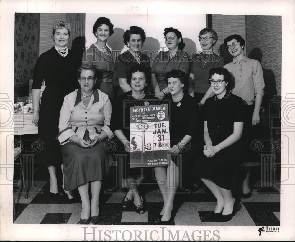 1961 March of Dimes Representatives Have Mother&#39;s March - Historic Images