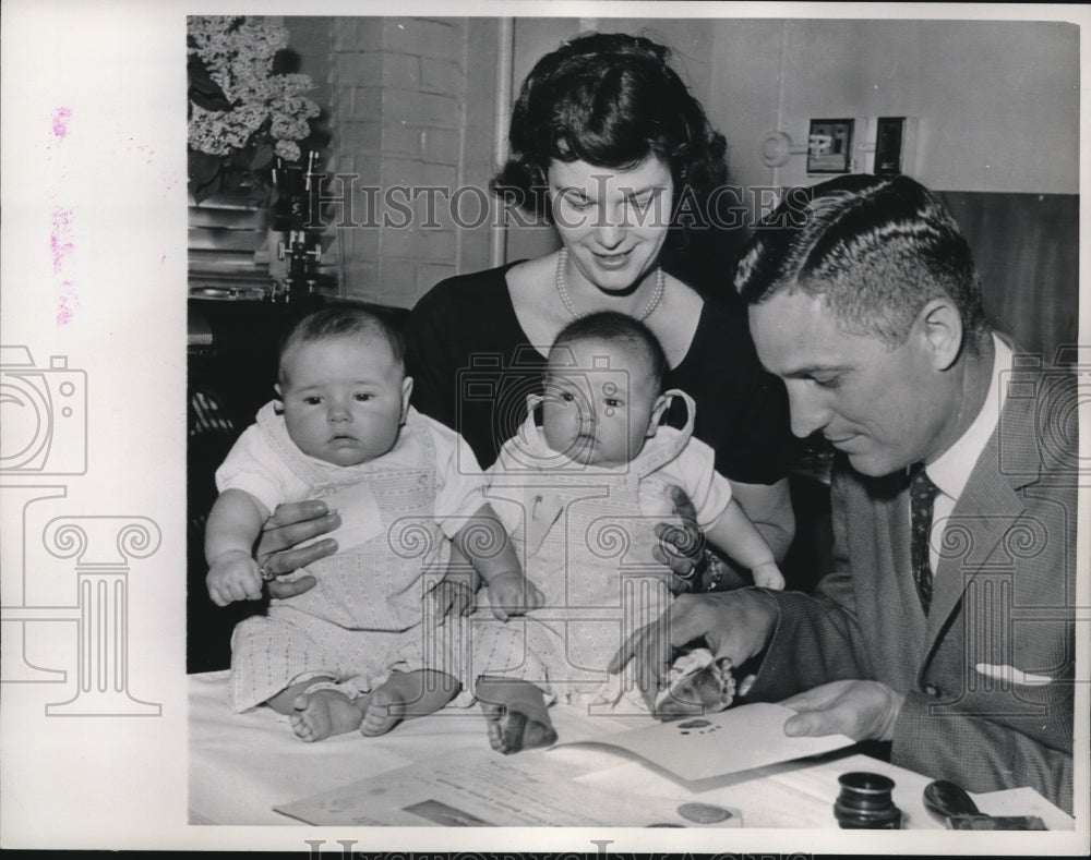 1961 Press Photo Mrs. Louis Keller, and twins Steven and Robert - Historic Images