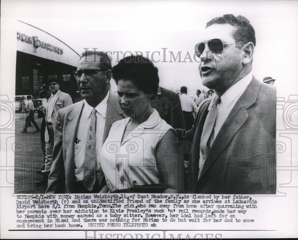 1959 Press Photo Marian Weisbarth David Weisbarth Airport - neb94458 - Historic Images