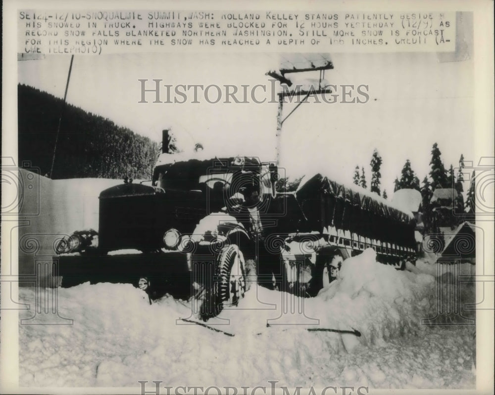 1948 Highways Blocked in Snoqualmie Summit, Washington - Historic Images