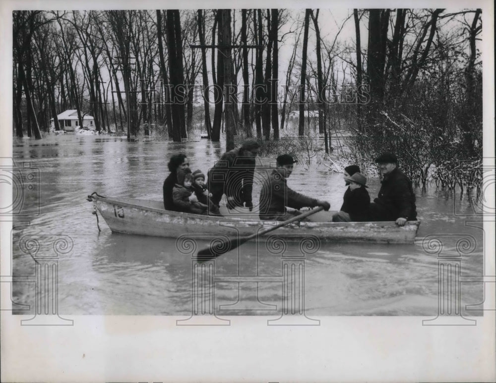 1948 flooding in Chagrin Falls ,Ohio - Historic Images