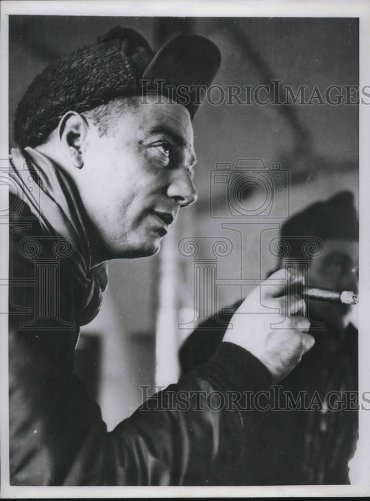 1958 Press Photo US Airforce Lt.Colonel Richard Ayerman of Ca. - neb95600-Historic Images