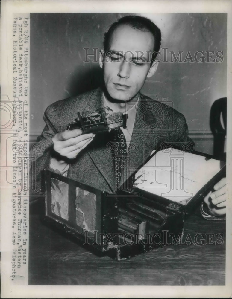 1949 Press Photo Lawrence Thurman, Curator at Western Penna. Historical Museum-Historic Images