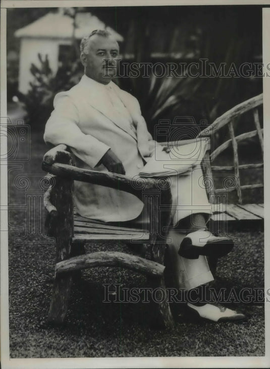 1934 Twining Taulsey of NY Vacationing at Belmont Manor Bermuda - Historic Images