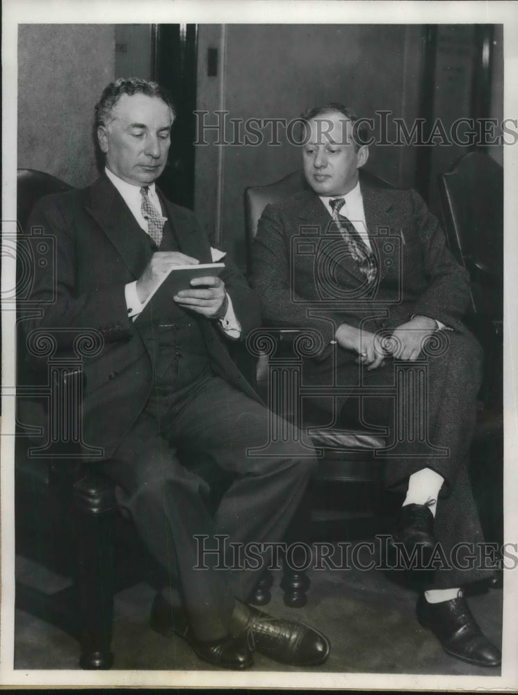 1931 Press Photo Two men at hearing for embezzling money-Historic Images