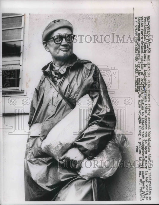 1958 Press Photo Sherman Adams Appears Not To Have A Care In The World - Historic Images