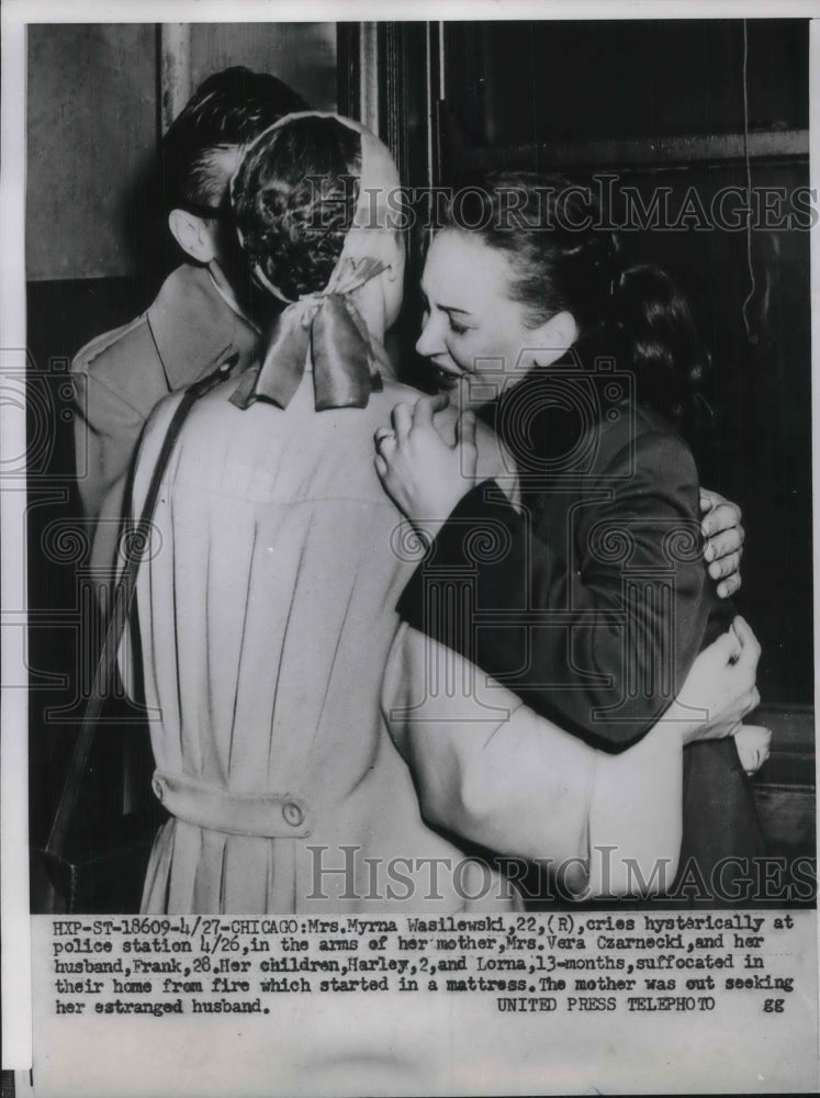 1953 Woman shown after finding out her children died in a house fire - Historic Images