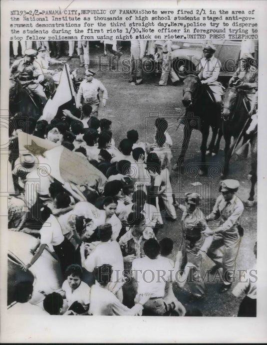 1952 Press Photo View of Anti Government demonstrators in Panama City - Historic Images