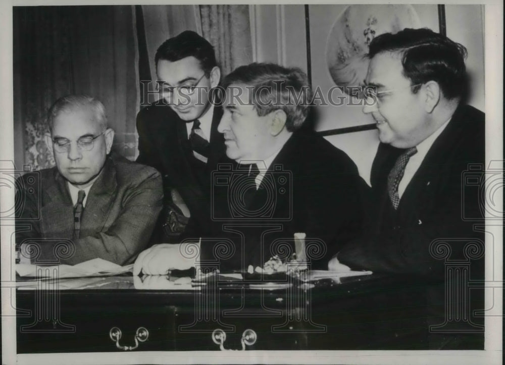 1941 Press Photo Steel Strike Settled by Midland Steel Comp &amp; UAW-CIO - Historic Images