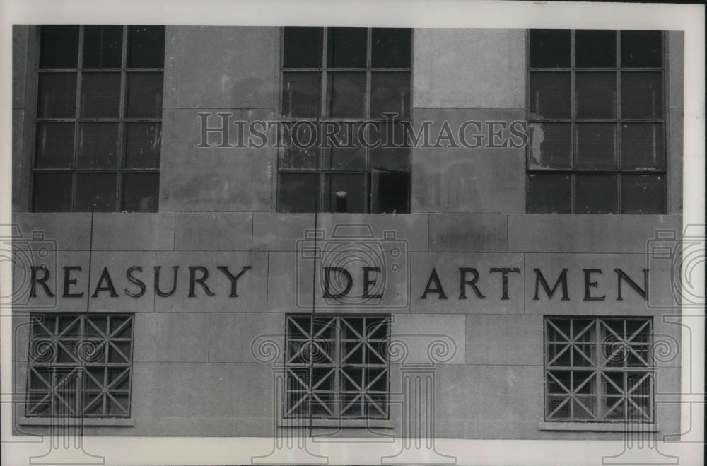 1961 Press Photo Treasury Department Washington DC - Historic Images