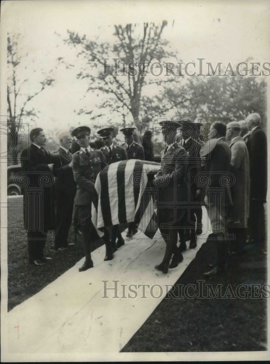 1932 Press Photo Friends gather for the funeral of Herbert Crowder - neb96067-Historic Images